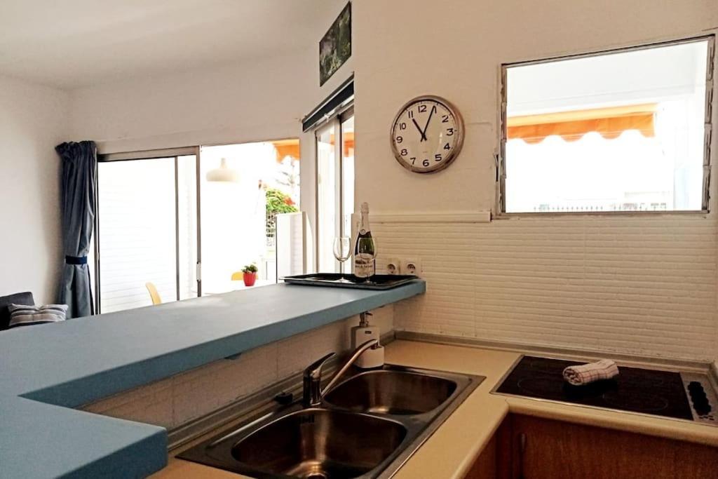Apartment With Large Terrace, 10 Meters From Playa De Las Burras San Bartolomé Ngoại thất bức ảnh