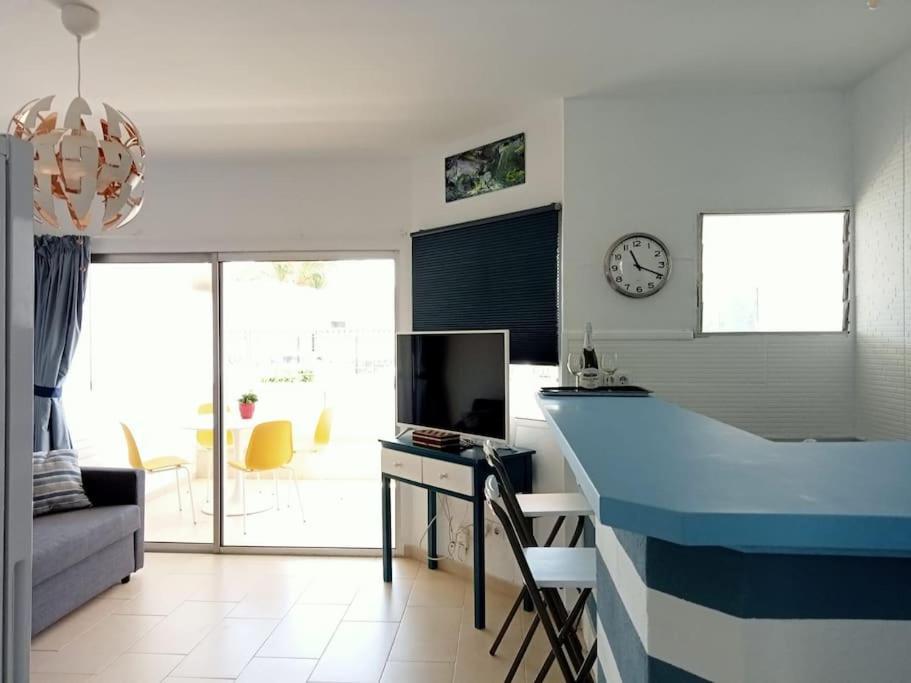 Apartment With Large Terrace, 10 Meters From Playa De Las Burras San Bartolomé Ngoại thất bức ảnh